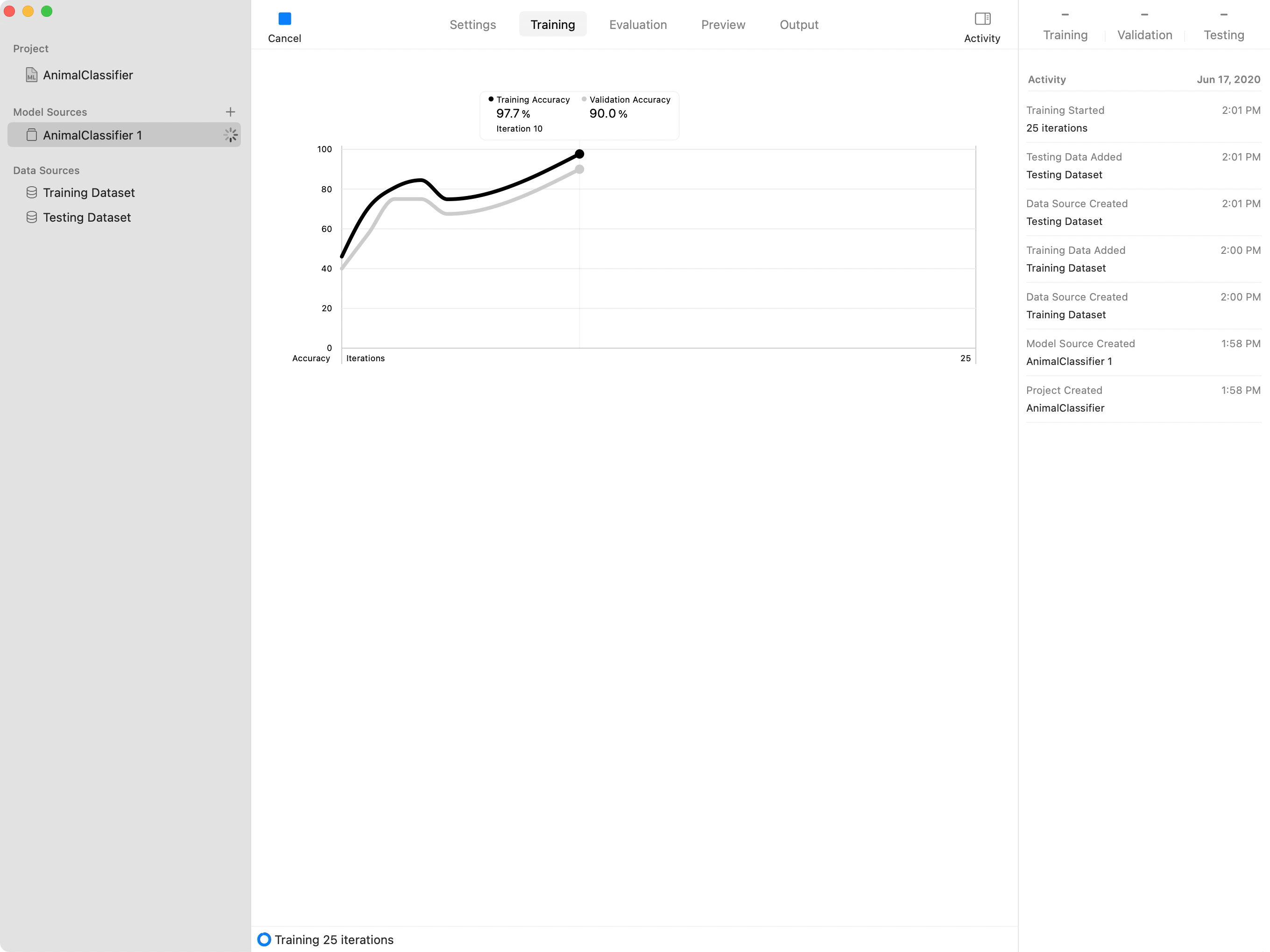 这个项目窗口截屏中显示了“Training”标签页下有个线条图,其中呈现了模型准确性和训练迭代数。线条朝着 100% 逐渐向上递进,在 10 次 (共 25 次) 迭代后,训练和验证的准确性分别达到 97.7% 和 90%。